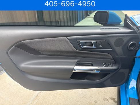 Used 2025 Ford Mustang GT RWD image 11