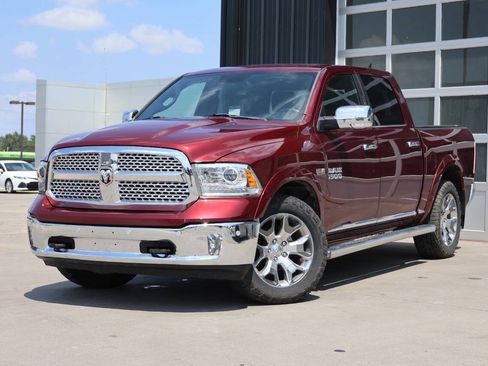 Used 2017 RAM 1500 Limited AWD/4WD image 3