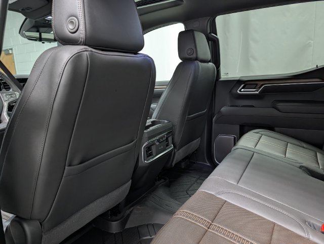 New 2026 Chevrolet Silverado 1500 High Country AWD/4WD image 15