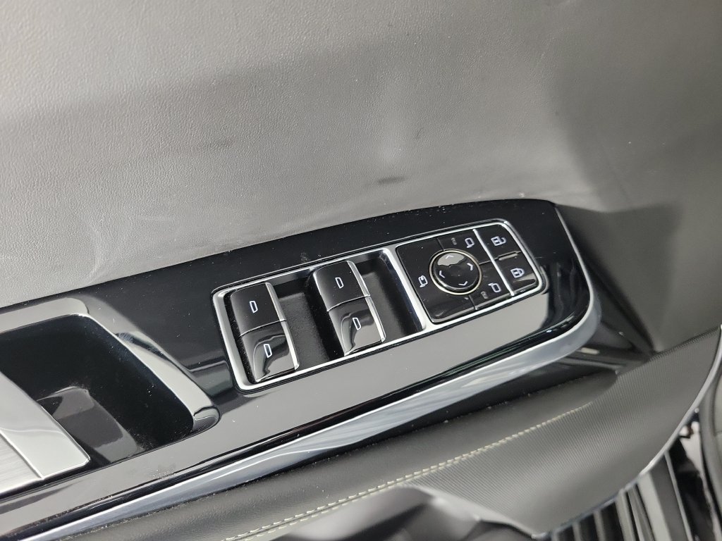 Used 2025 Cadillac Escalade Sport Platinum AWD/4WD image 22