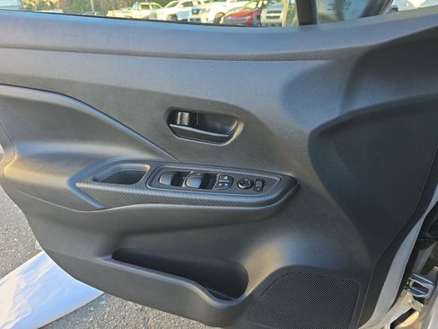 Used 2025 Nissan Versa S image 29