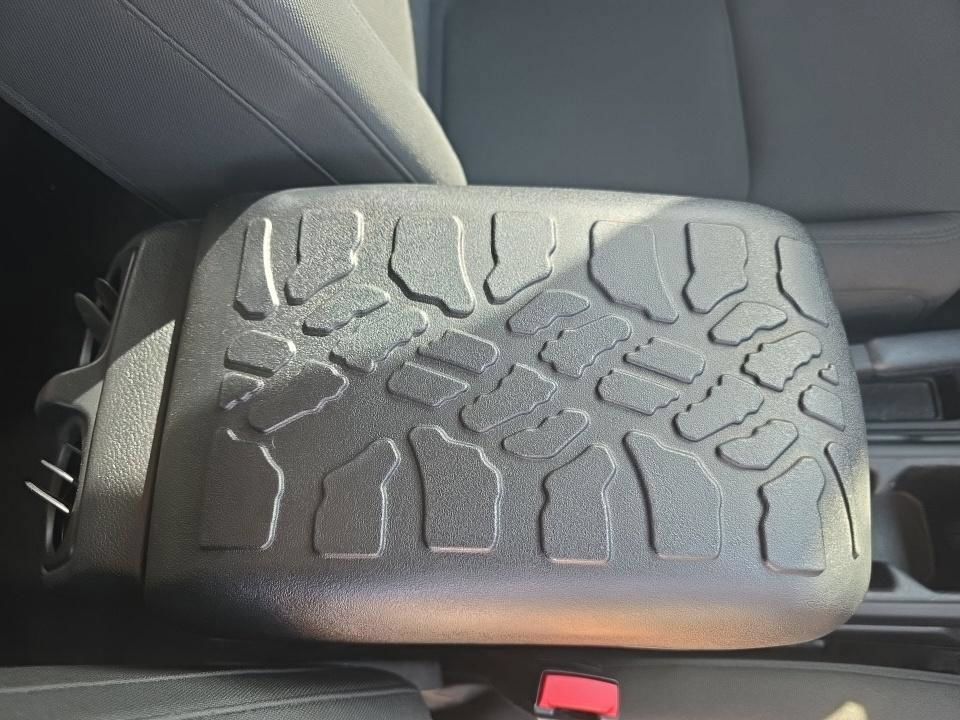Used 2023 Jeep Wrangler Unlimited Sport w/ Xtreme 35 Tire Package AWD/4WD image 17