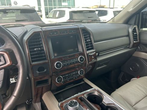 Used 2019 Ford Expedition XLT w/ Equipment Group 202A image 12