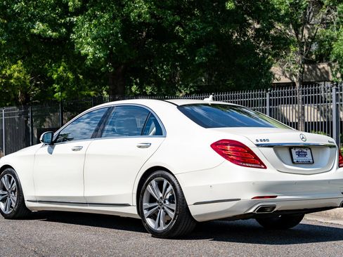 Used 2017 Mercedes-Benz S 550 4MATIC Sedan image 8