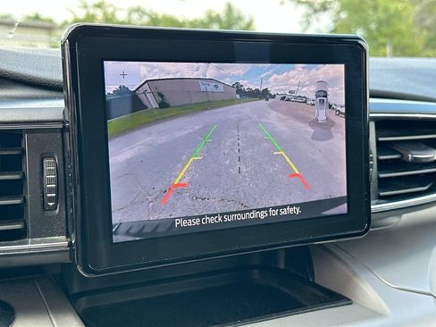 Used 2020 Ford Explorer XLT w/ Equipment Group 202A RWD image 23