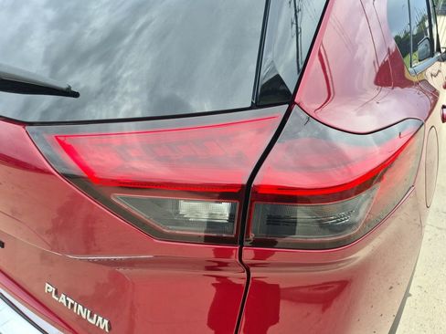 Used 2021 Nissan Rogue Platinum FWD image 28
