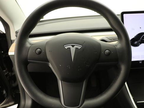 Used 2020 Tesla Model 3 Standard Range Plus image 17