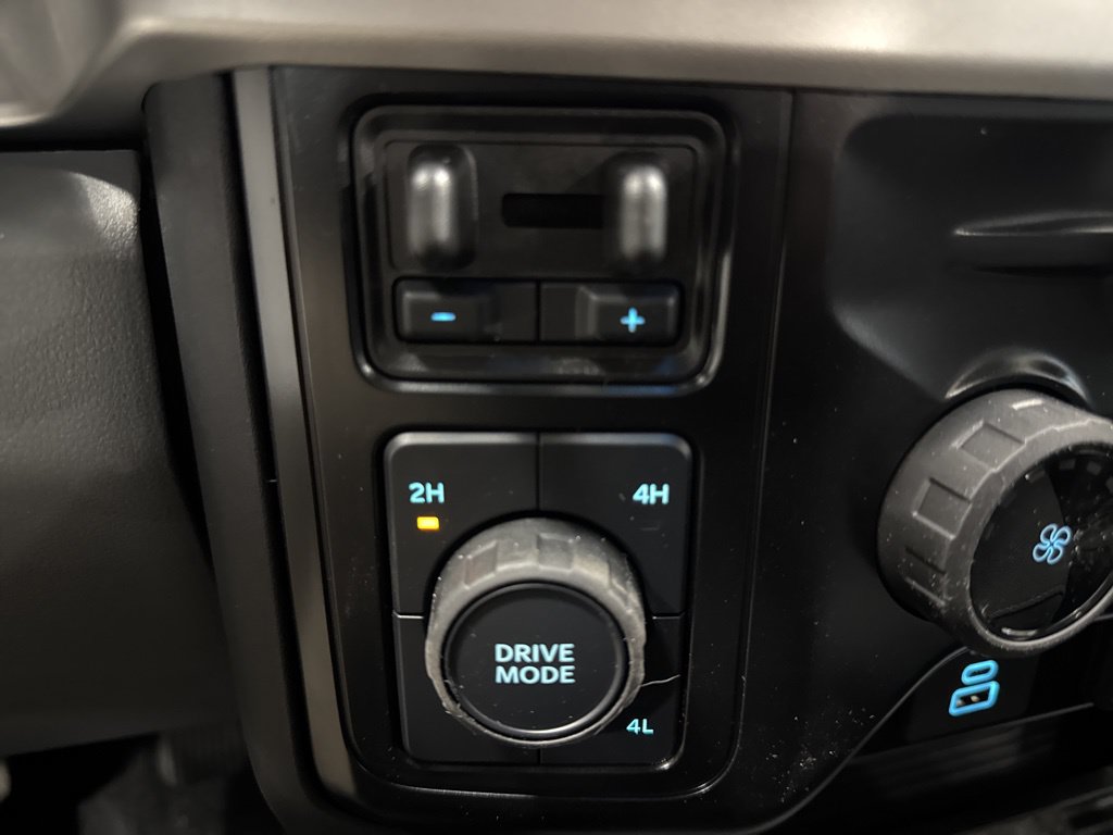 New 2025 Ford F250 XL w/ XL Driver Assist Package AWD/4WD image 22