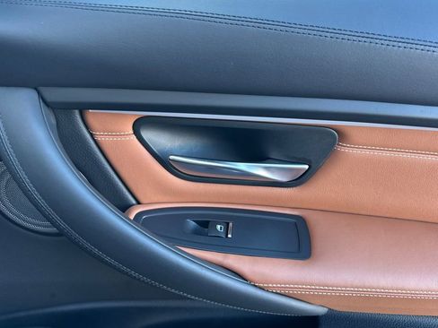 Used 2018 BMW M3 Base image 18