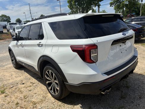 Used 2020 Ford Explorer ST w/ Premium Technology Package AWD/4WD image 6