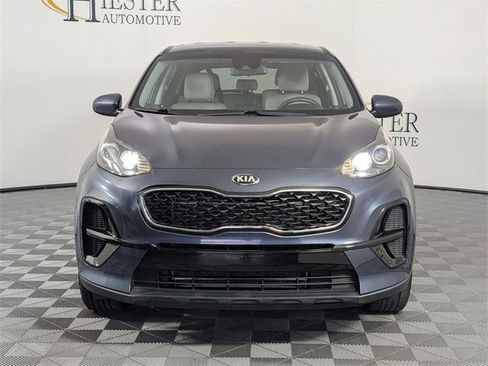 Used 2020 Kia Sportage LX image 3