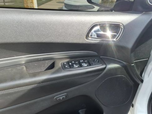 Used 2018 Dodge Durango GT AWD/4WD image 9