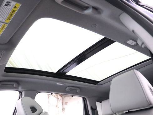 Used 2023 Acura MDX SH-AWD w/ Technology Package image 27