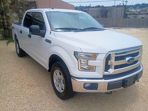 Used 2017 Ford F150 XLT w/ Equipment Group 301A Mid AWD/4WD image 2