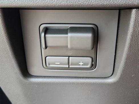 New 2026 GMC Canyon Elevation AWD/4WD image 16