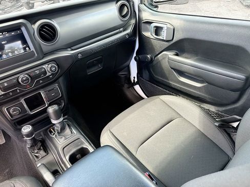 Used 2023 Jeep Wrangler Unlimited Sport AWD/4WD image 26