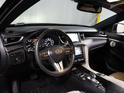 Used 2023 INFINITI QX55 Essential AWD/4WD image 11