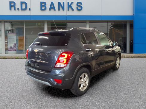 Certified 2018 Chevrolet Trax LT w/ LT Convenience Package FWD image 4