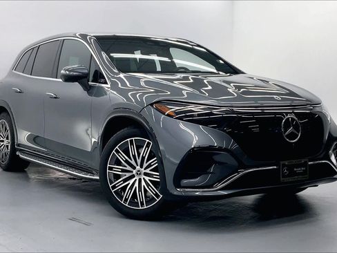Used 2023 Mercedes-Benz EQS 450+ SUV image 7