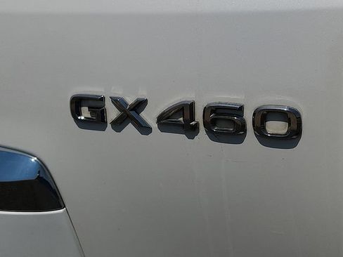 Used 2018 Lexus GX 460 Premium w/ Premium Package AWD/4WD image 8