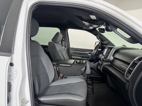 Used 2024 RAM 1500 Big Horn AWD/4WD image 30