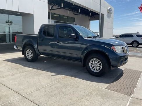 Used 2016 Nissan Frontier SV AWD/4WD image 8
