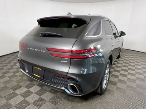 Used 2025 Genesis GV70 2.5T AWD/4WD image 5