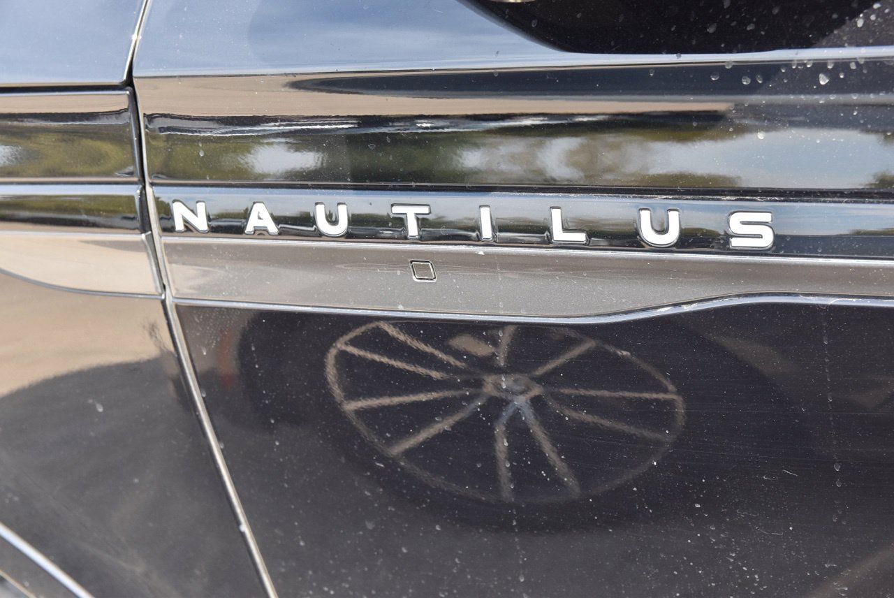 Used 2024 Lincoln Nautilus Black Label w/ Jet Appearance Package (87T) AWD/4WD image 10