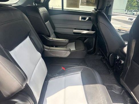 Certified 2023 Ford Explorer XLT w/ Equipment Group 202A RWD image 28