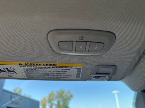 Used 2023 Jeep Grand Cherokee Limited w/ Luxury Tech Group II image 32