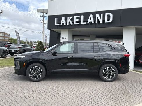 New 2026 Buick Enclave Sport Touring w/ Super Cruise Package FWD image 3