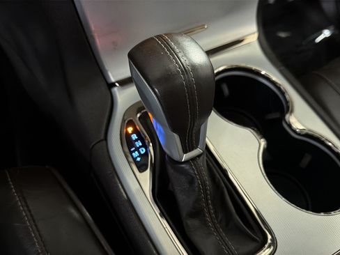 Used 2019 Jeep Grand Cherokee Summit w/ Skid Plate Group AWD/4WD image 22