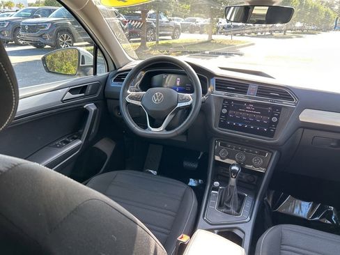 Used 2024 Volkswagen Tiguan S image 9