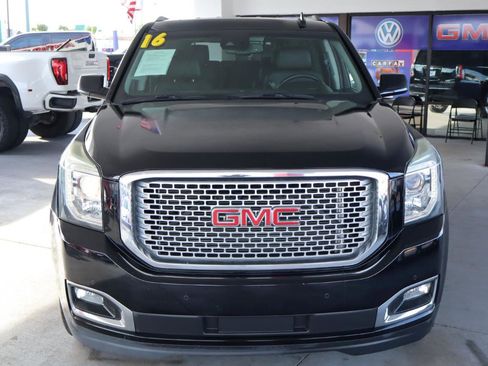 Used 2016 GMC Yukon XL SLT w/ Open Road Package RWD image 10