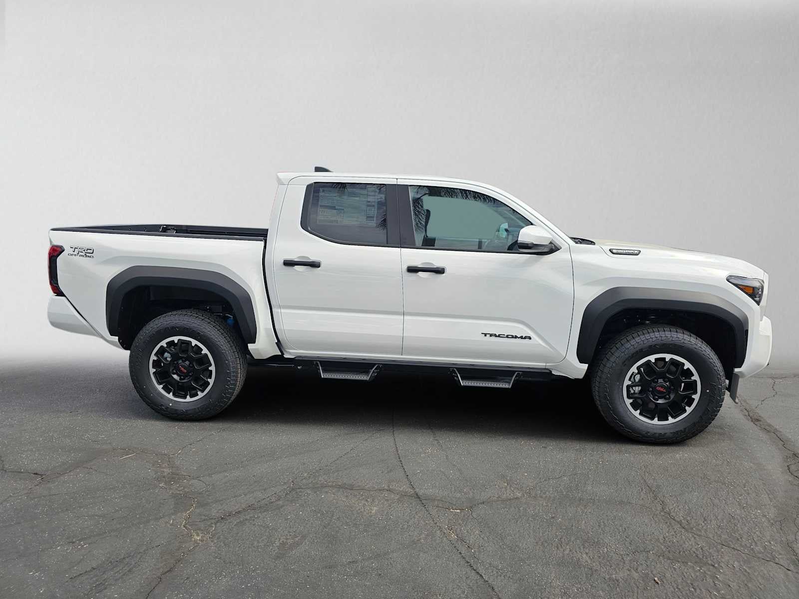 New 2026 Toyota Tacoma TRD Off-Road w/ TRD Off Road Upgrade Package AWD/4WD image 2
