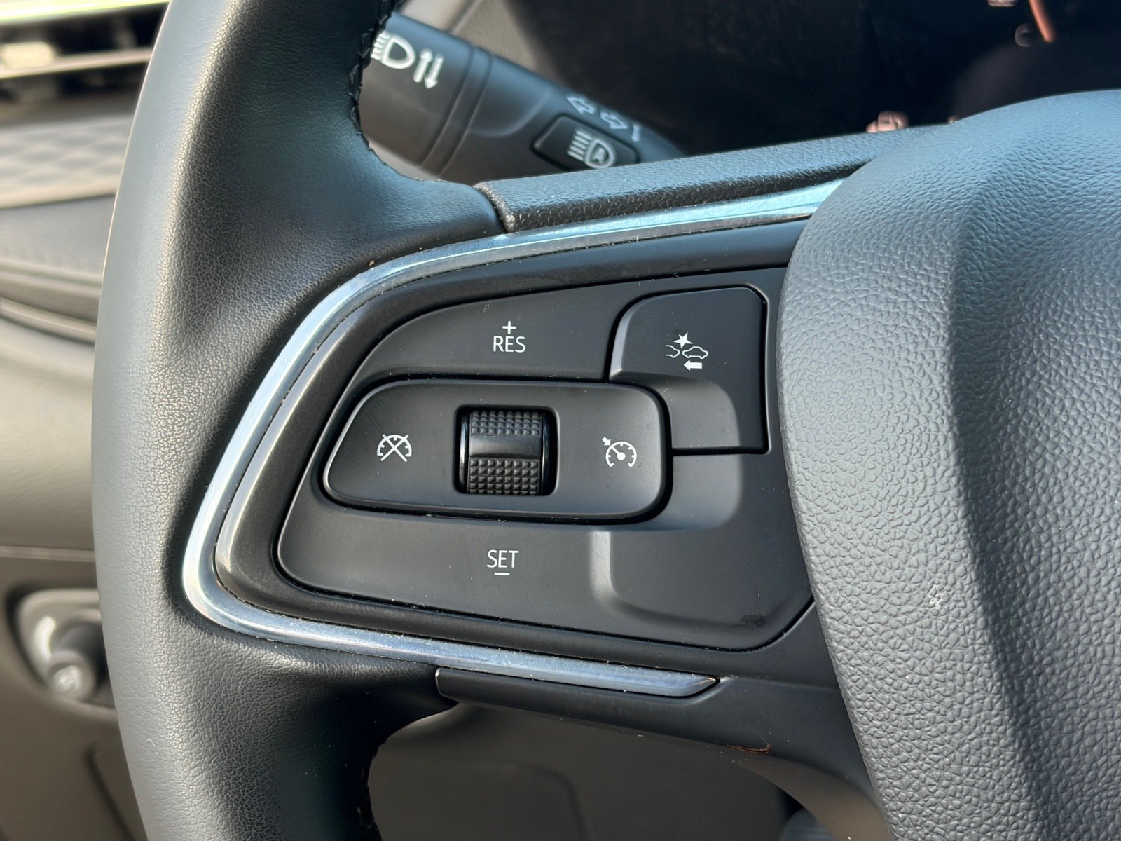 Used 2024 Buick Encore GX Sport Touring FWD image 20