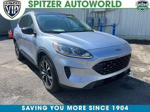 Used 2022 Ford Escape SE w/ SE Sport Appearance Package AWD/4WD image 1
