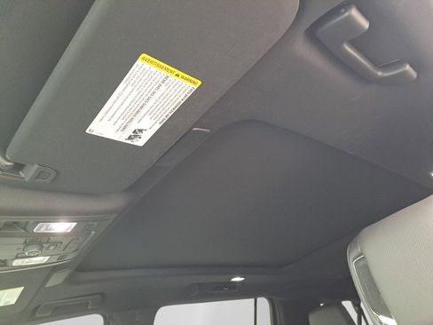 Certified 2024 Cadillac Escalade ESV Premium Luxury image 11