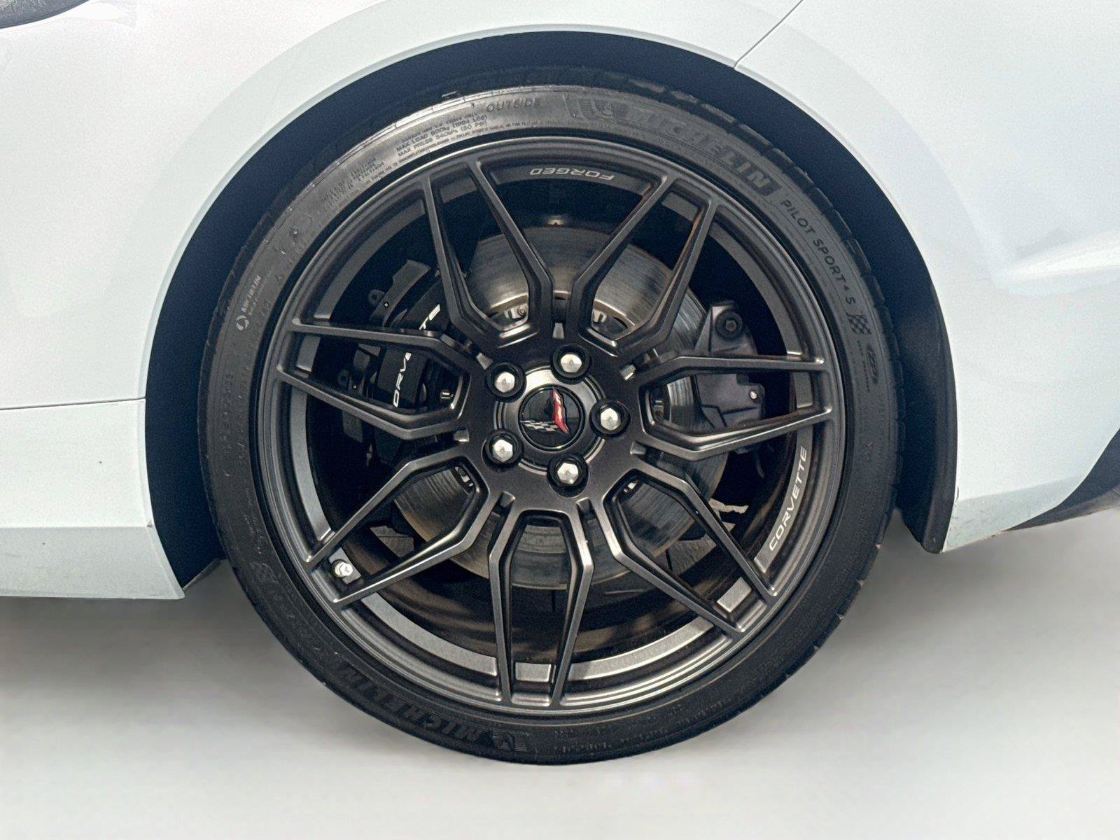 Used 2023 Chevrolet Corvette Z06 w/ Stealth Interior Trim Package RWD image 32