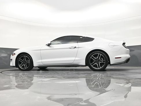 Used 2022 Ford Mustang Premium RWD image 21