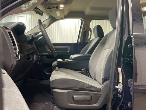 Used 2024 RAM 1500 Classic SLT AWD/4WD image 15