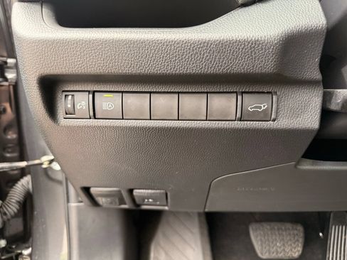 Used 2023 Toyota RAV4 XLE Premium AWD/4WD image 20