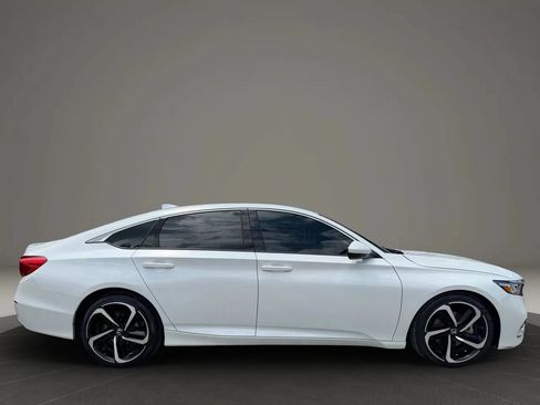 Used 2020 Honda Accord Sport image 9