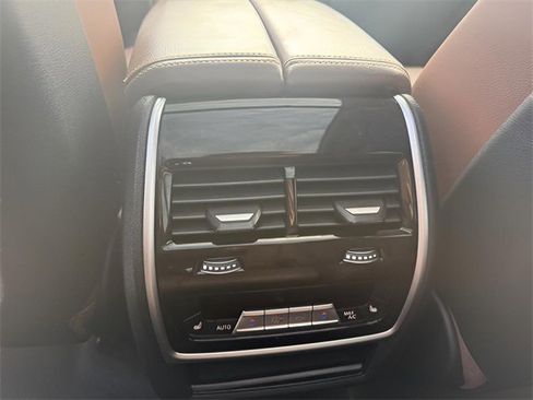 Used 2019 BMW X7 xDrive40i w/ Premium Package image 24