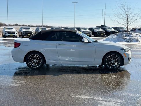 Used 2019 BMW 230i Convertible w/ Convenience Package image 5