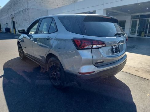 Used 2023 Chevrolet Equinox LS w/ Sport Edition image 7