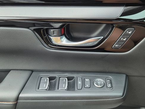 Used 2025 Honda CR-V Sport Touring image 29