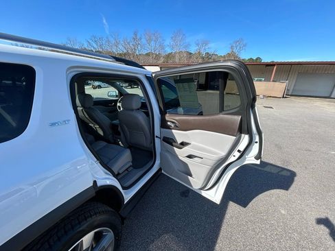 Used 2018 GMC Acadia SLT image 22