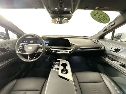 Used 2024 Cadillac Lyriq Tech w/ Driver Assist Package AWD/4WD image 3