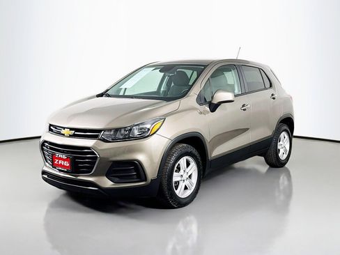 Used 2020 Chevrolet Trax LS w/ Tint and Cruise Package image 1